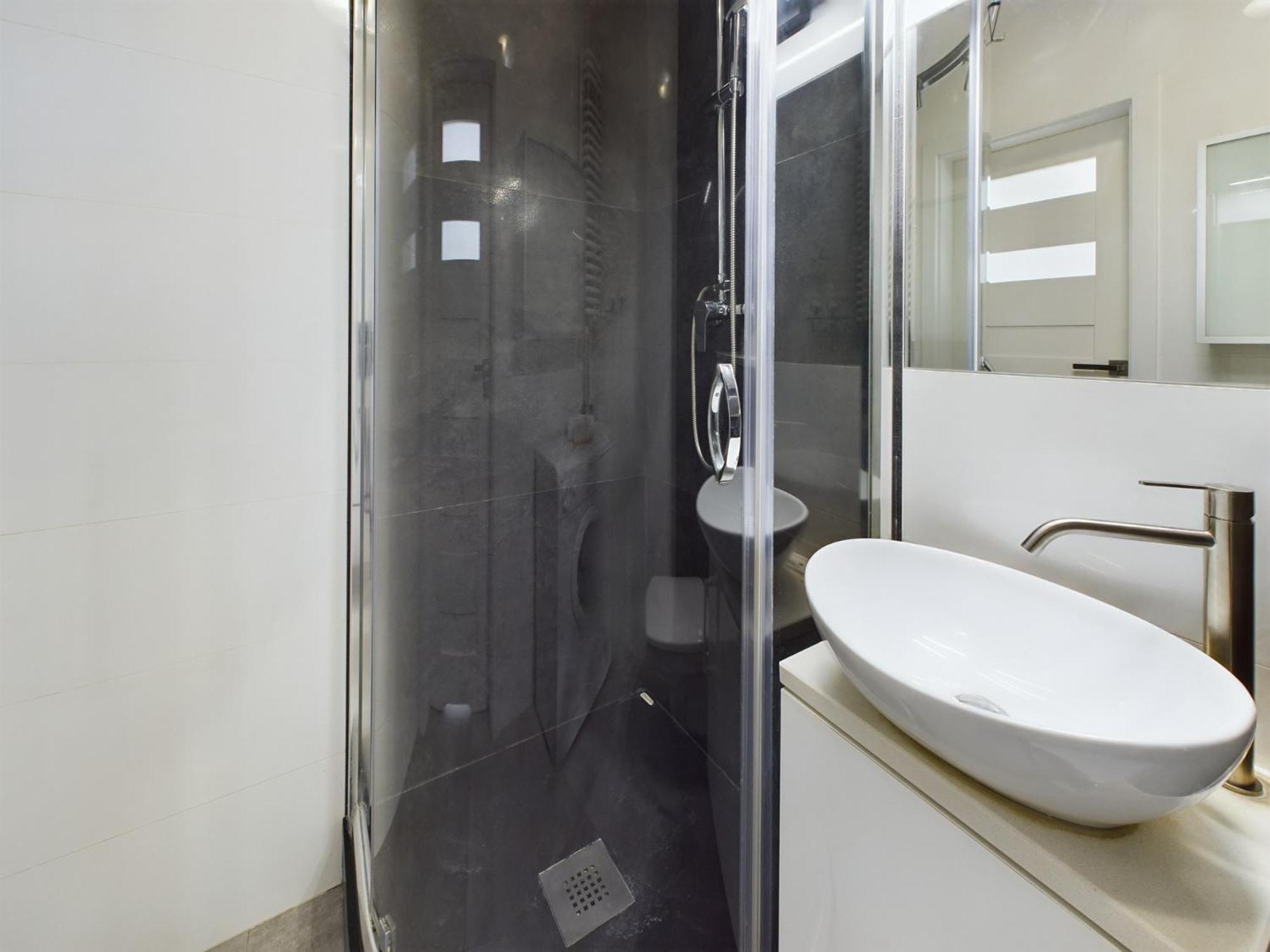 Beautiful Perfect For Remote Work By Renters Warszawa